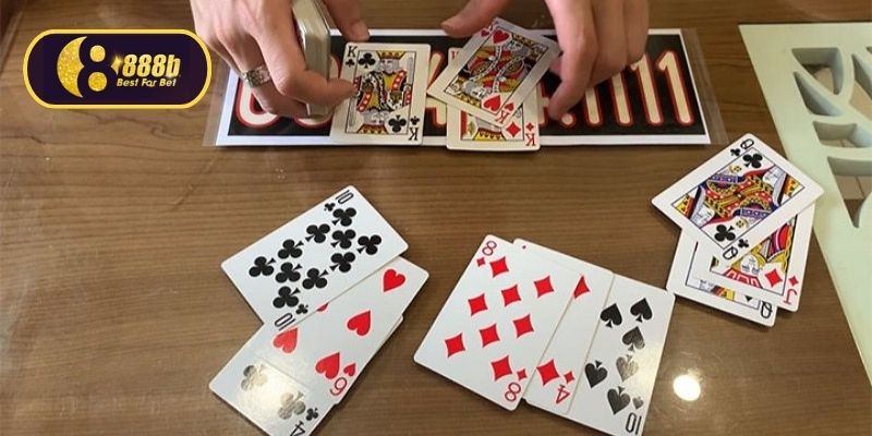 Lưu ý cần nhớ khi chia bài trong liêng